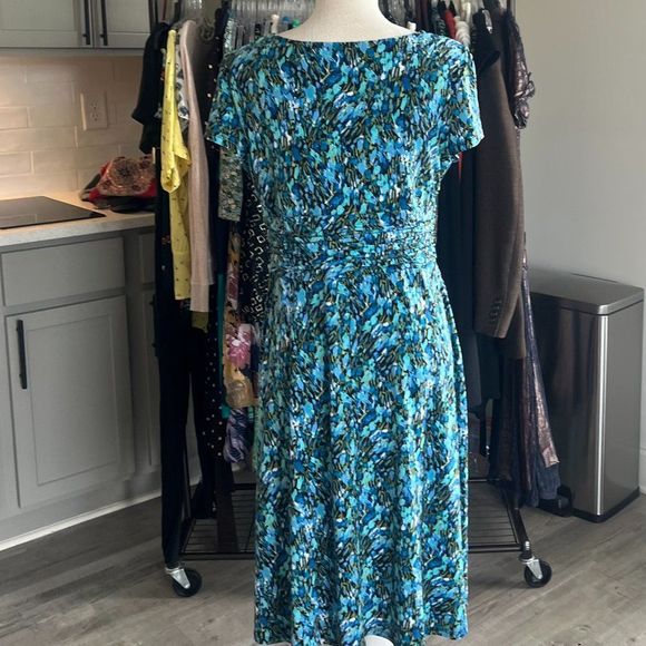 Studio I Classic Fit and Flare Dress in Blue Green Print Buckle at Waist… - Picture 6 of 9